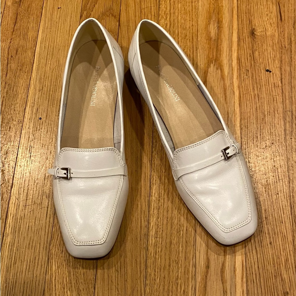 Enzo Angiolini White Flats 8.5
